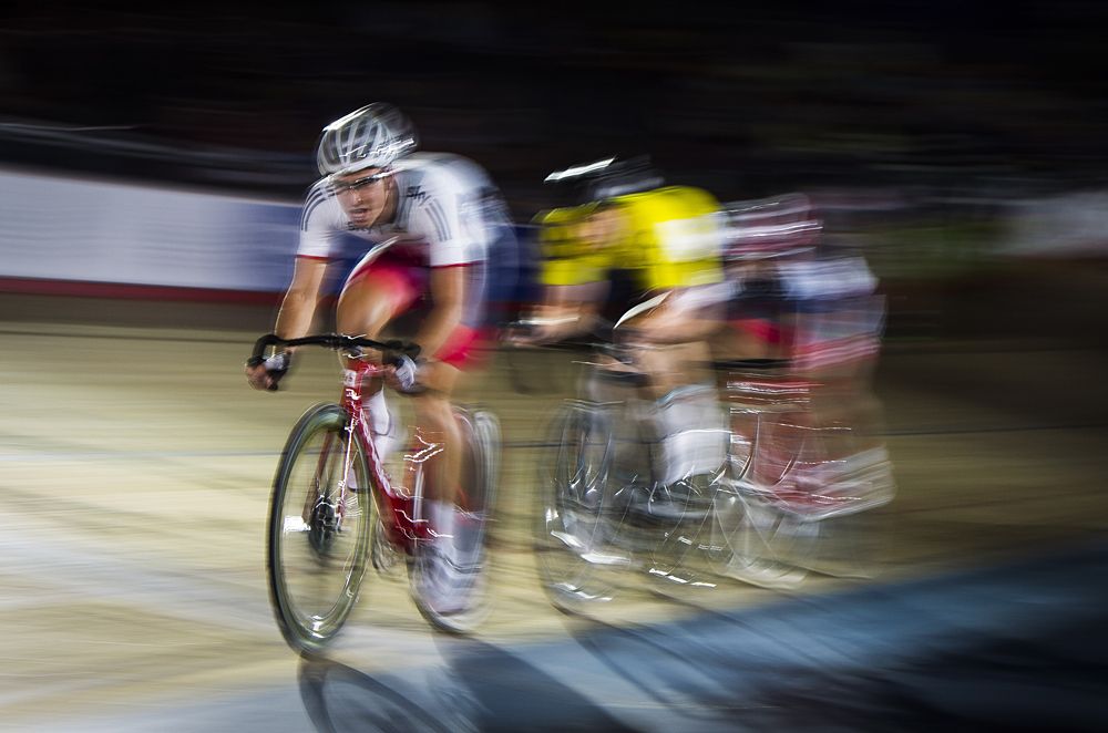 Chris Latham leads in the Madison