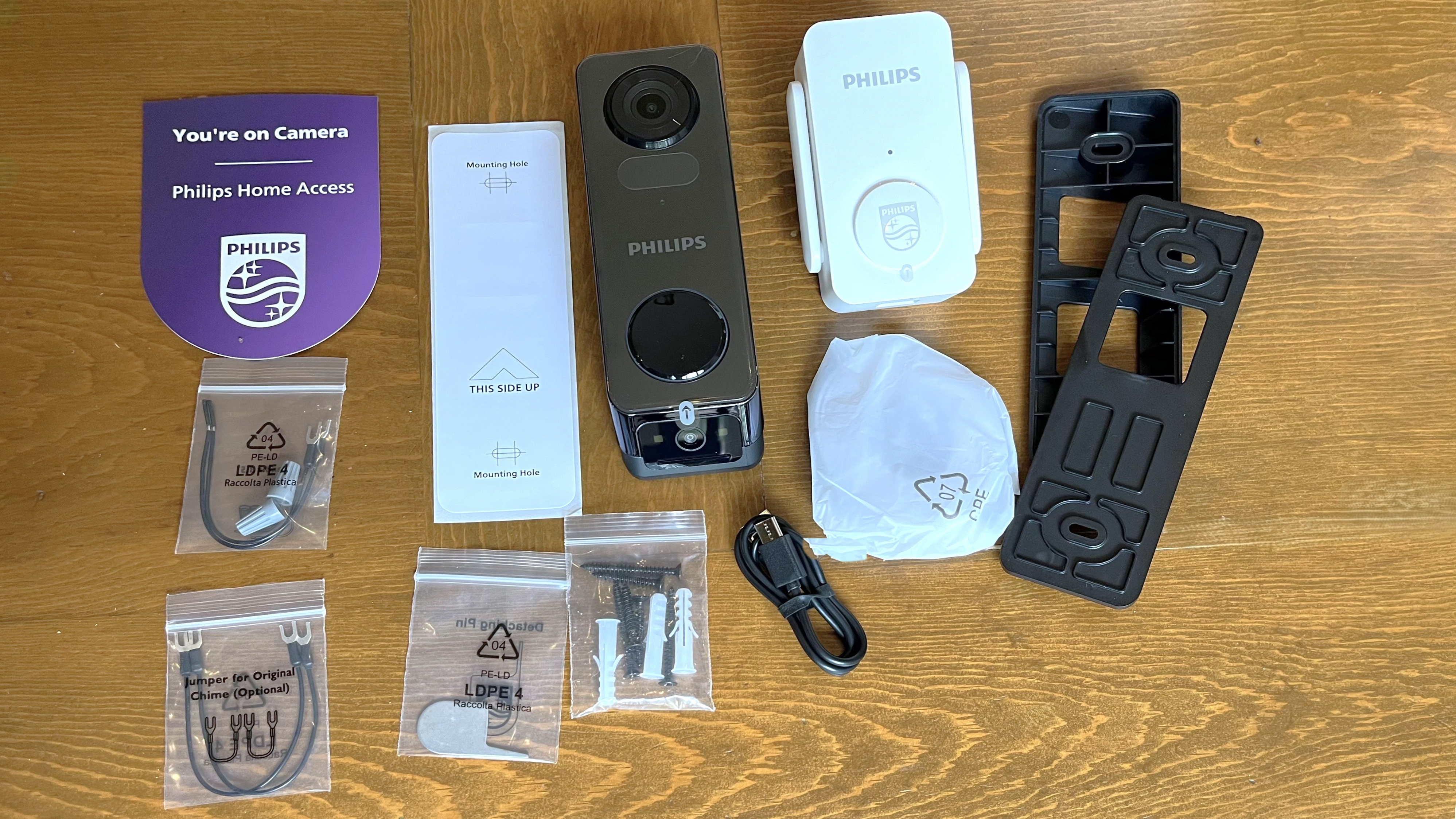 Philips 7000 series video doorbell with accessories from box