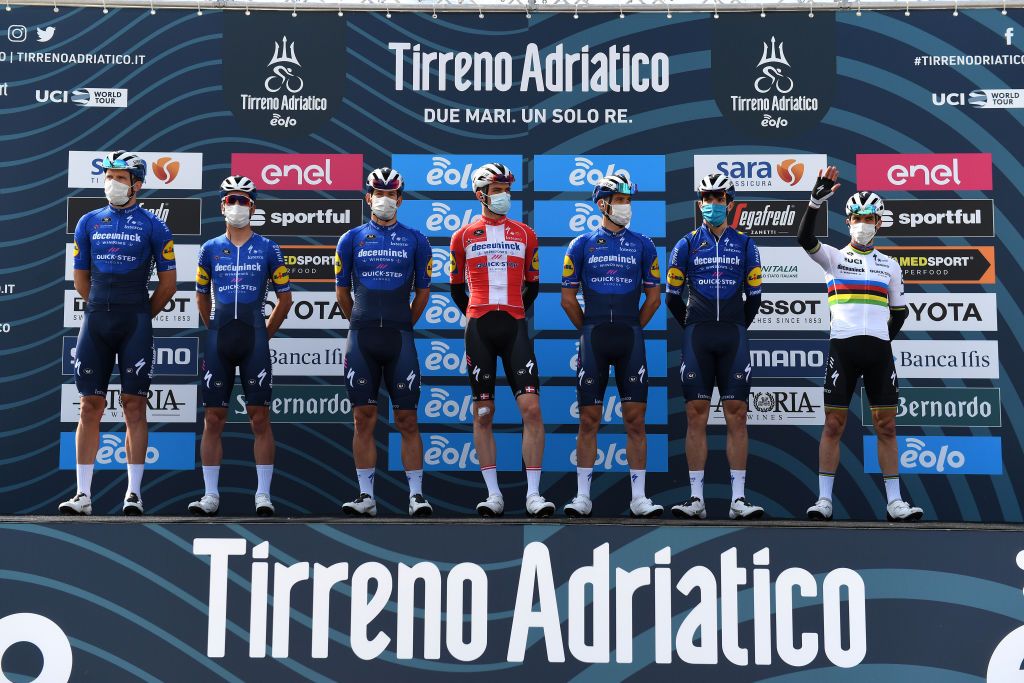 Deceuninck-QuickStep sign-on at Tirreno-Adriatico