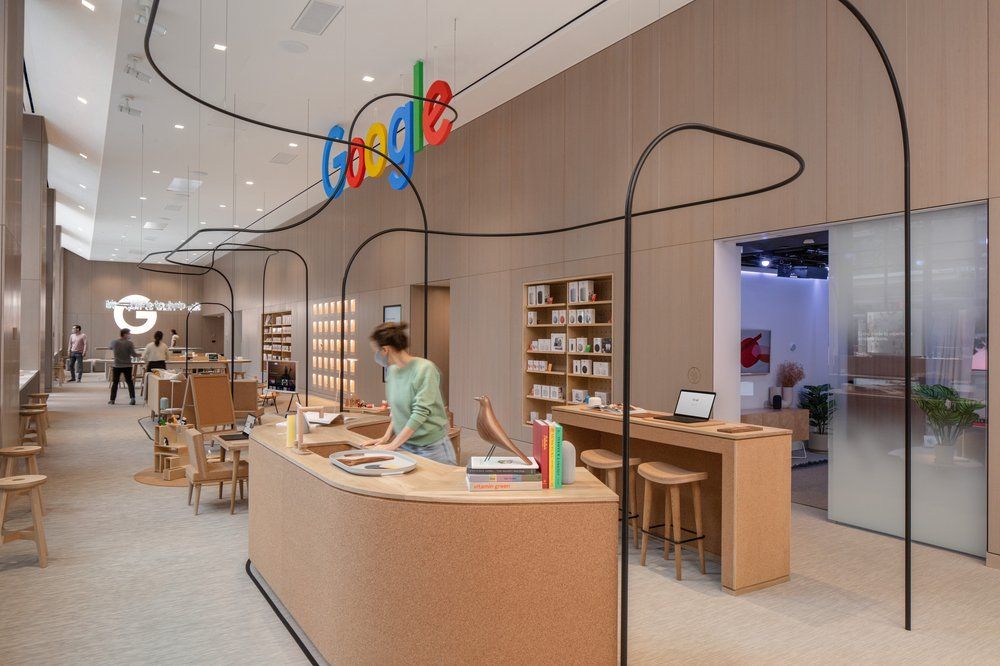 The main checkout desk at Google&amp;#039;s new store in New York