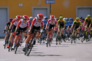 The Lotto Soudal Ladies team leads the peloton on stage 10 of the 2019 Giro Rosa