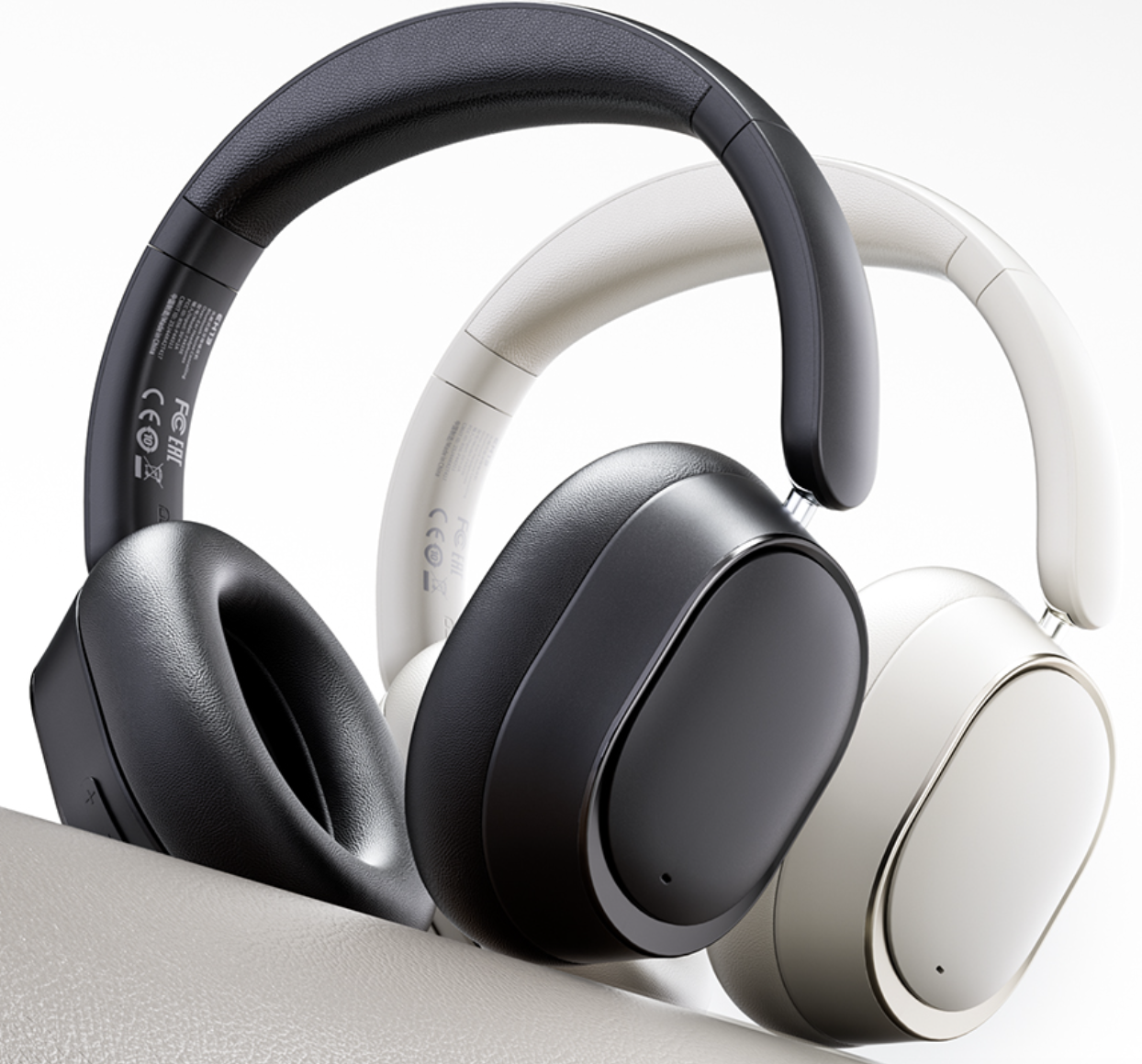 Black and white versions of the FiiO EH13 headphones, side by side