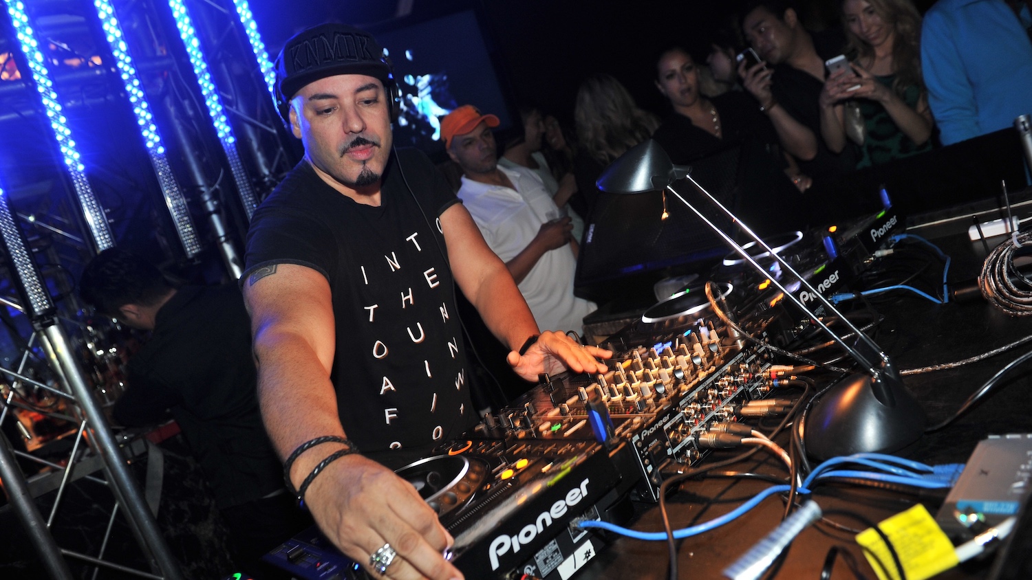 8. Roger Sanchez