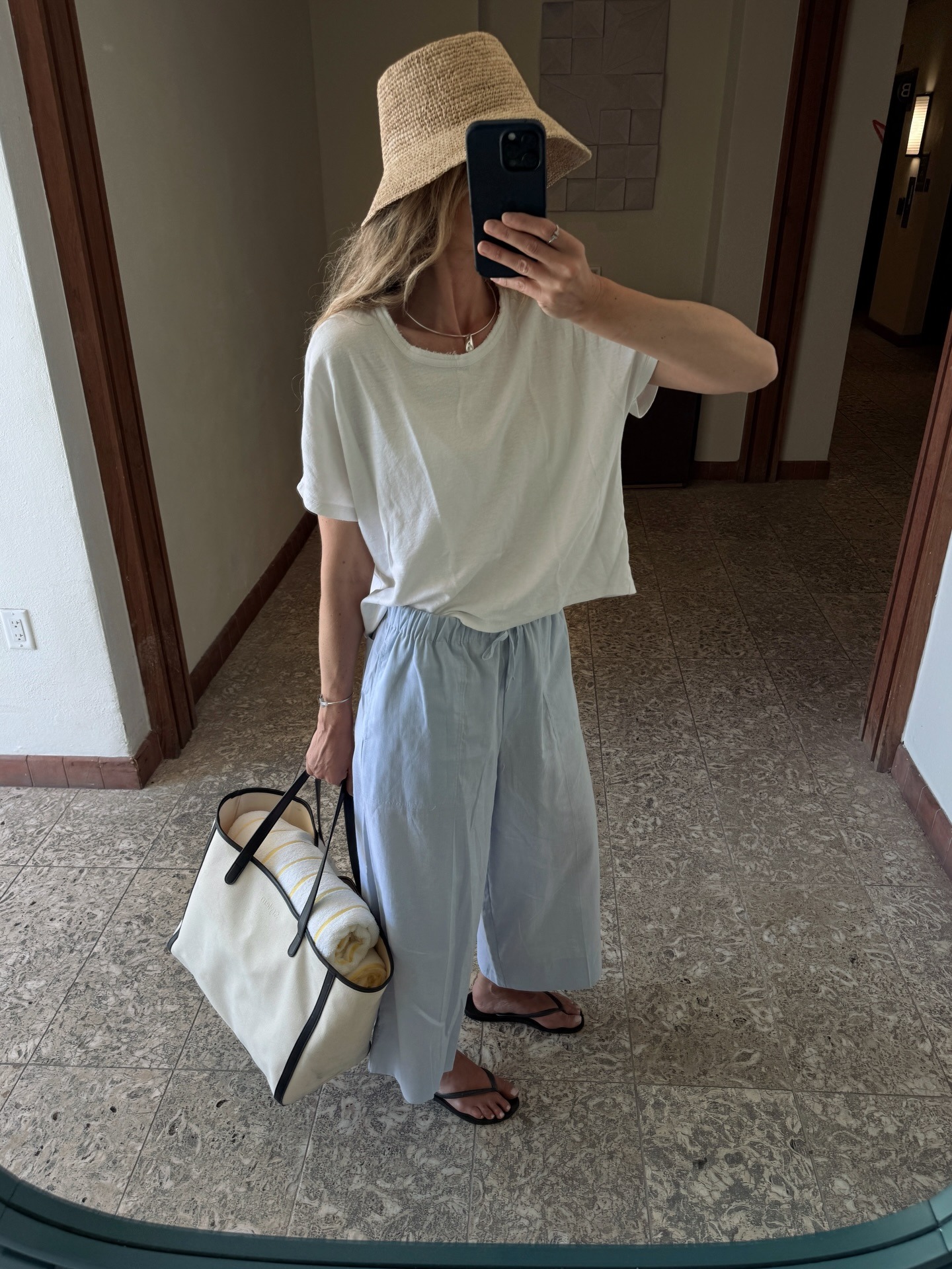 the pants trend Europeans wear in 2026