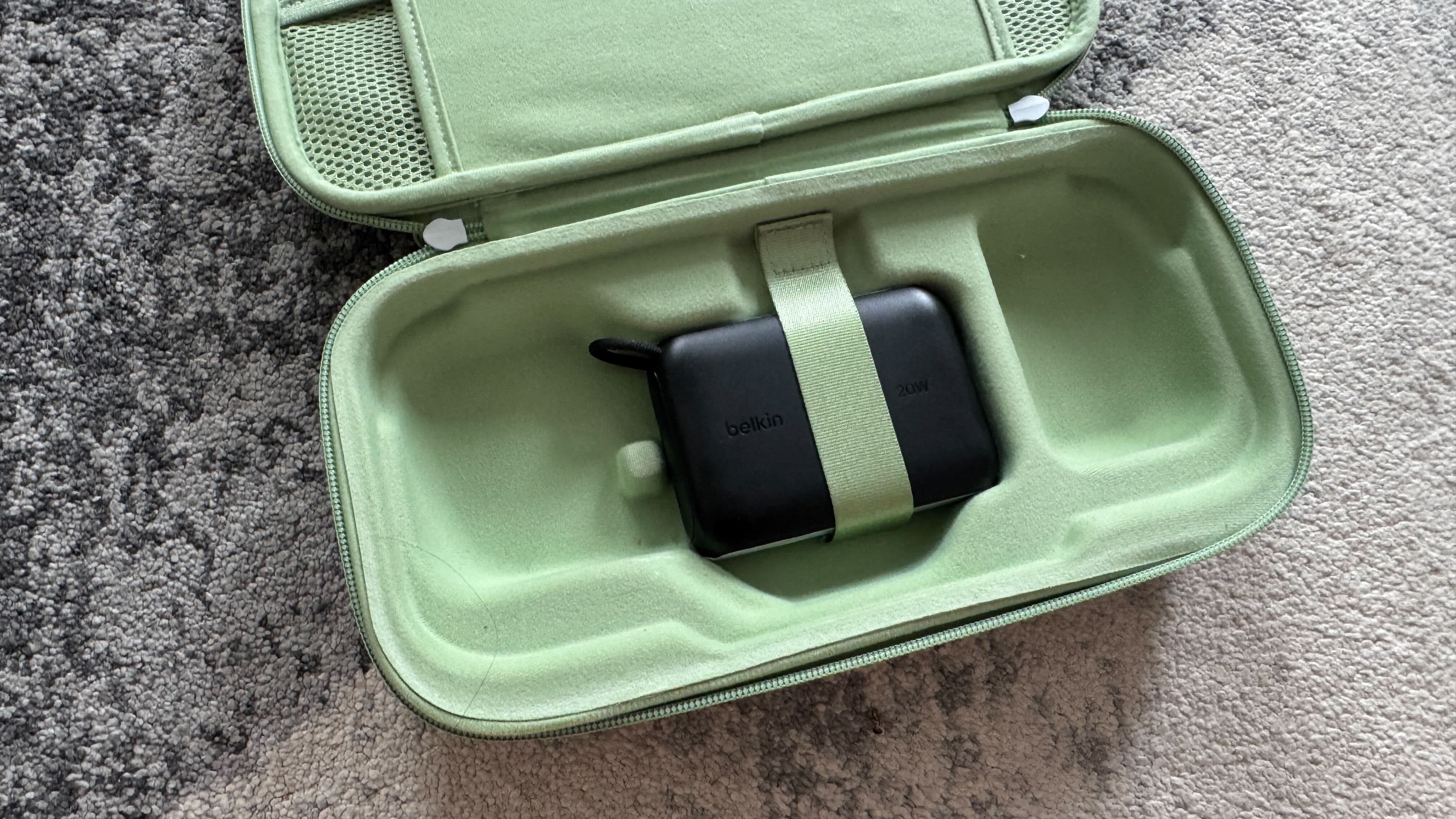 Nintendo Switch 2 Belkin charge case