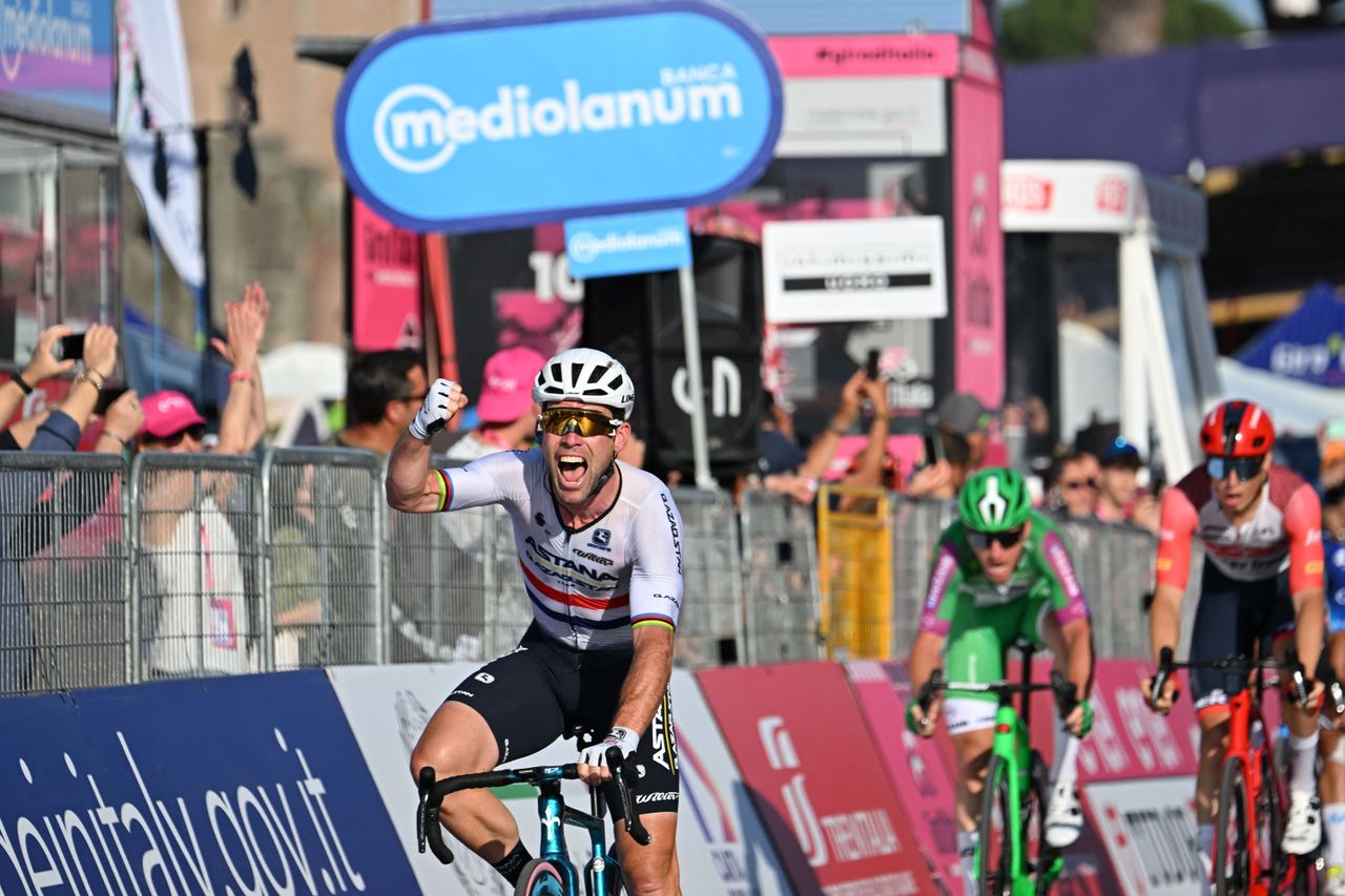 Mark Cavendish wins stage 21 of the 2023 Giro d&#039;Italia