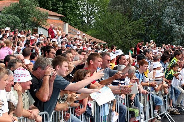 The fans in Cambo Les-Bains