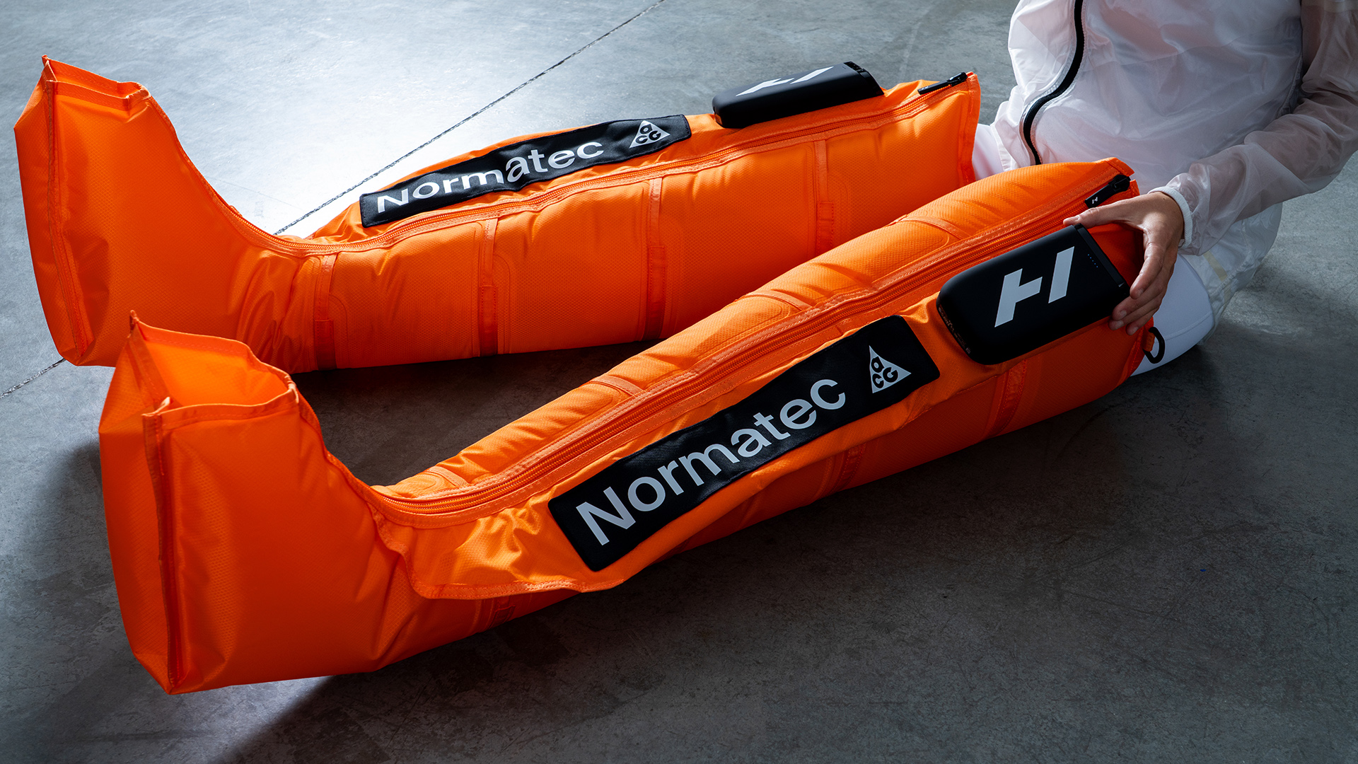 Hyperice Normatec Elite x Nike ACG Compression Boots
