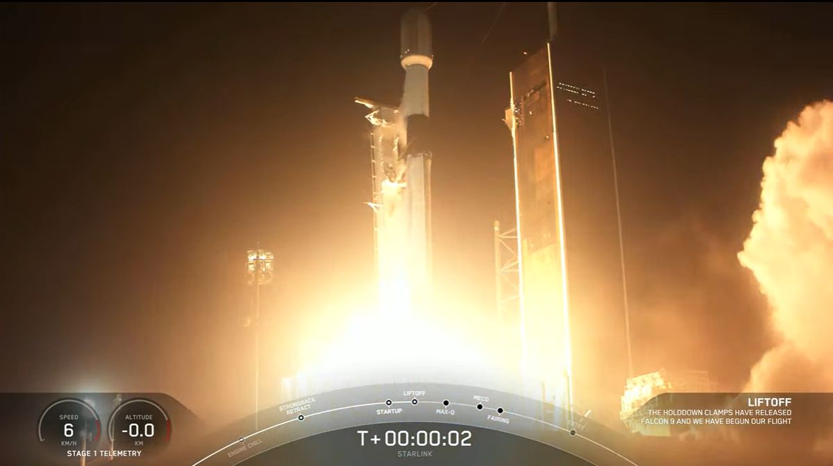 SpaceX 로켓은 BlueWalker 3 위성을 발사하여 14번 착륙했습니다.