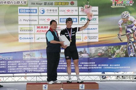 Dean Downing gets his prize for the stage win