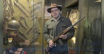 Museum gets rid of vintage weapons to comply with Washington state gun laws