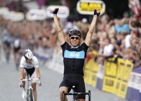 Edvald Boasson Hagen (Team Sky) wins the Oslo GP ahead of Andy Schleck.