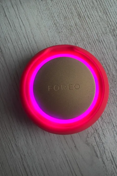 Chelsea A., a 'Marie Claire' tester, tests the FOREO UFO 3 LED Device