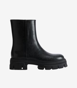 Image of black chunky boots