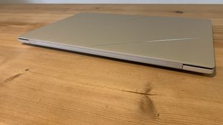 Asus Zenbook S 16