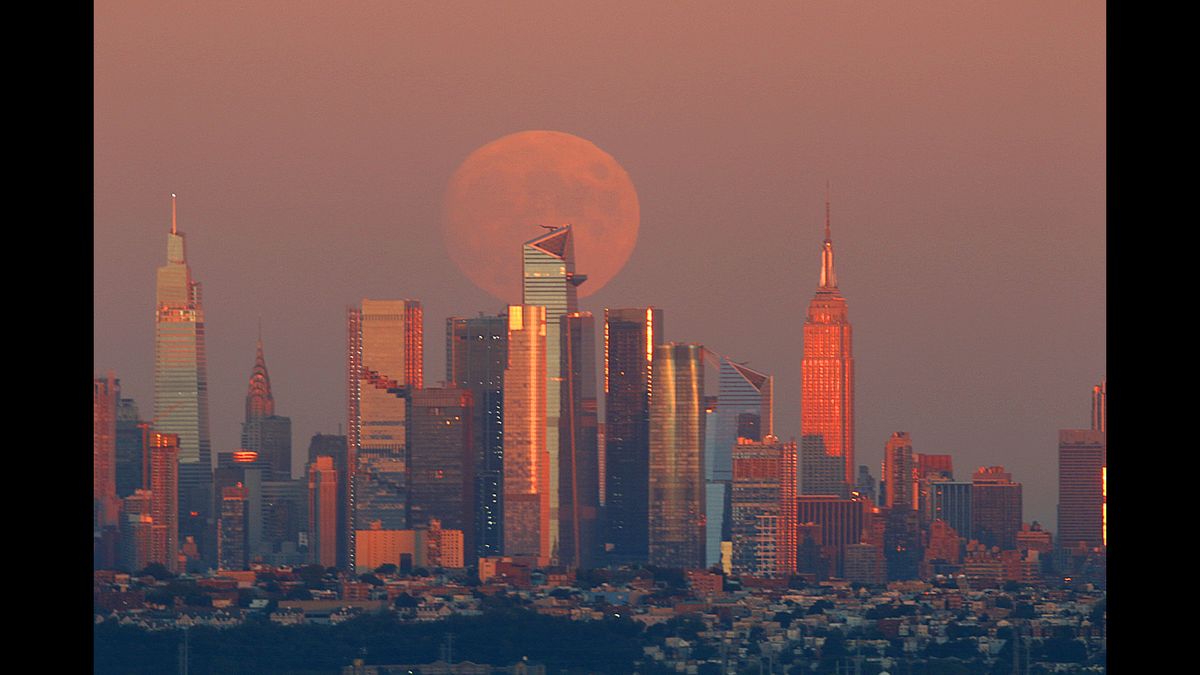Harvest Moon 2021 offers stunning views to skywatchers around the globe