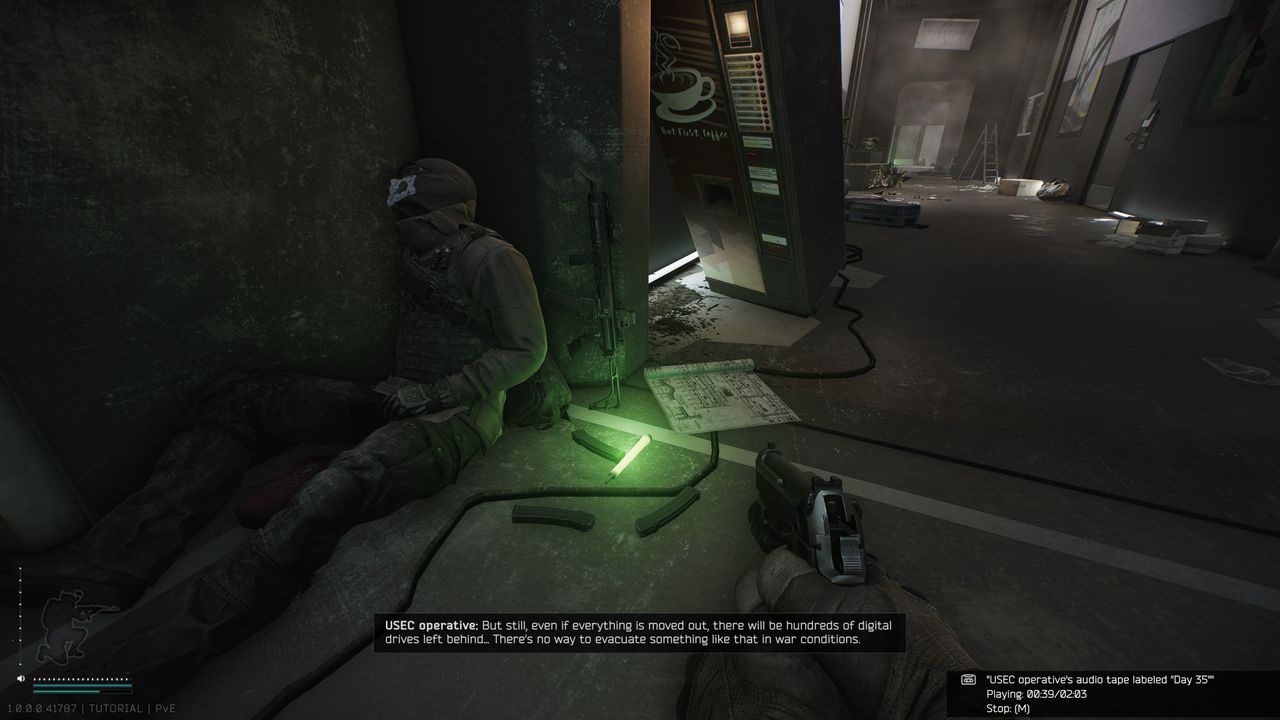 A player looks out over their surroundings in Escape from Tarkov.