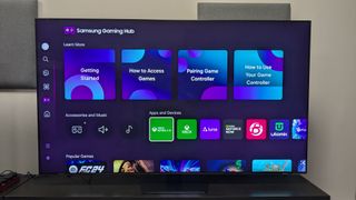 Samsung QN90D met de Gaming Hub in beeld