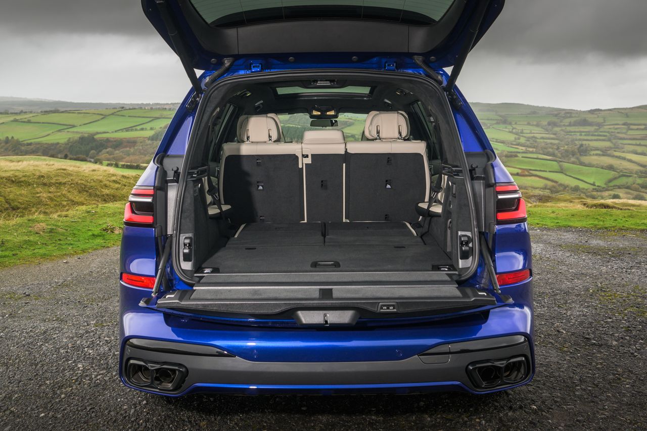 Images of the excellent BMW X7 M60i