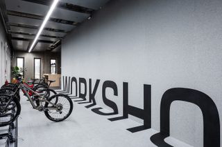 bike park at Schwalbe Hybrid Building by Archiproba