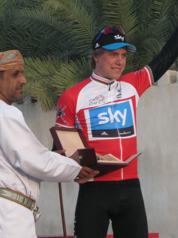 Boasson Hagen takes the leader's red jersey