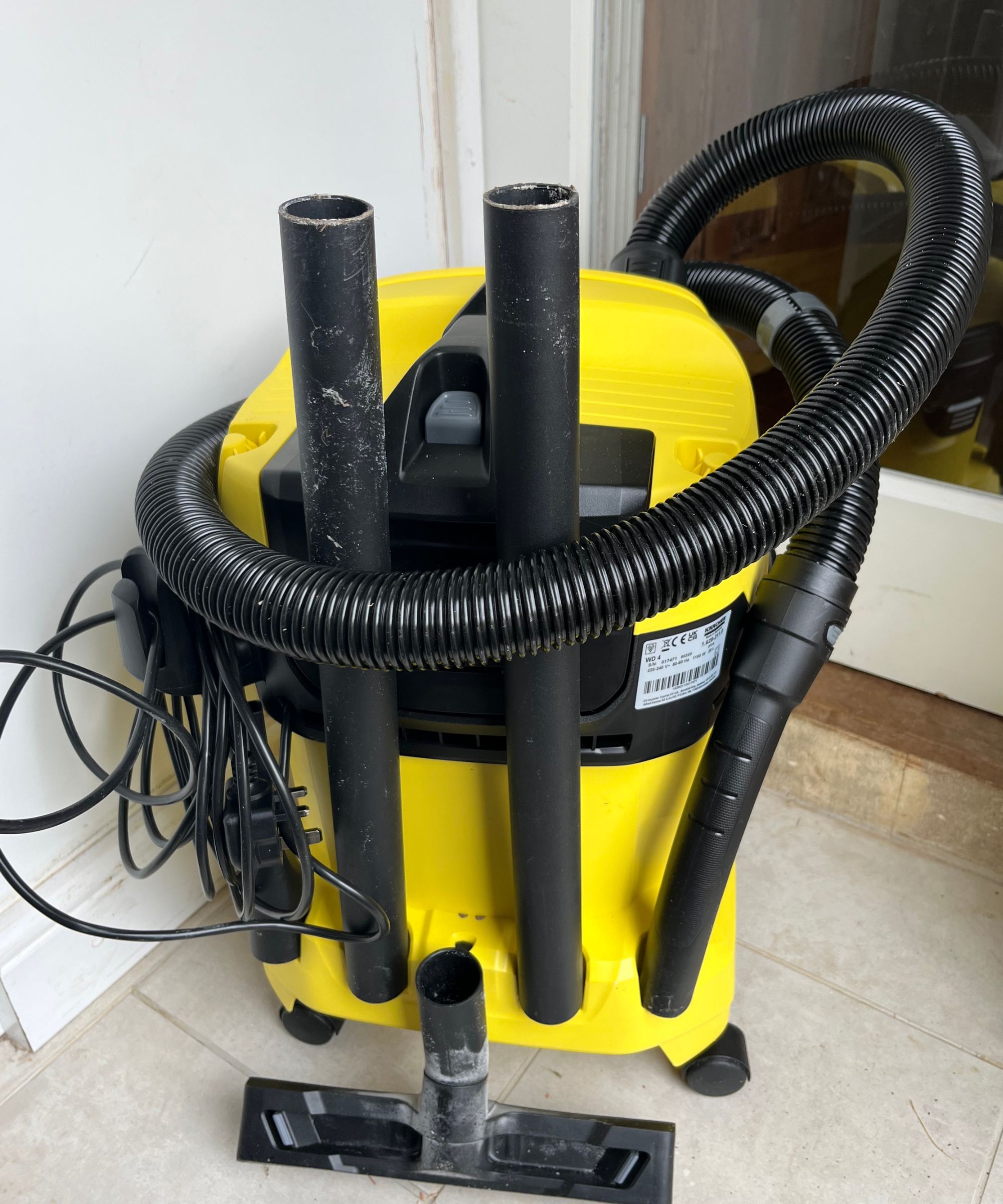 Karcher WD4 has onboard storage for all tools and the cable