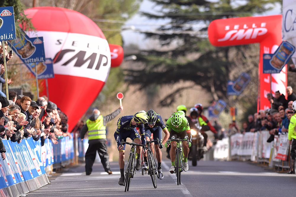 The leaders sprint for the line in GP Industria &amp; Artigianato