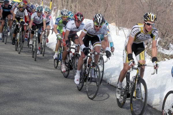 Cadel Evans (BMC Racing Team) follows the wheel of compatriot Michael Rogers (HTC-Columbia)