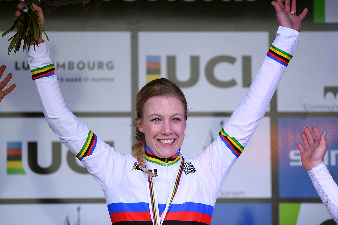 Annemarie Worst atop the podium as the under-23 women's cyclo-cross world champion
