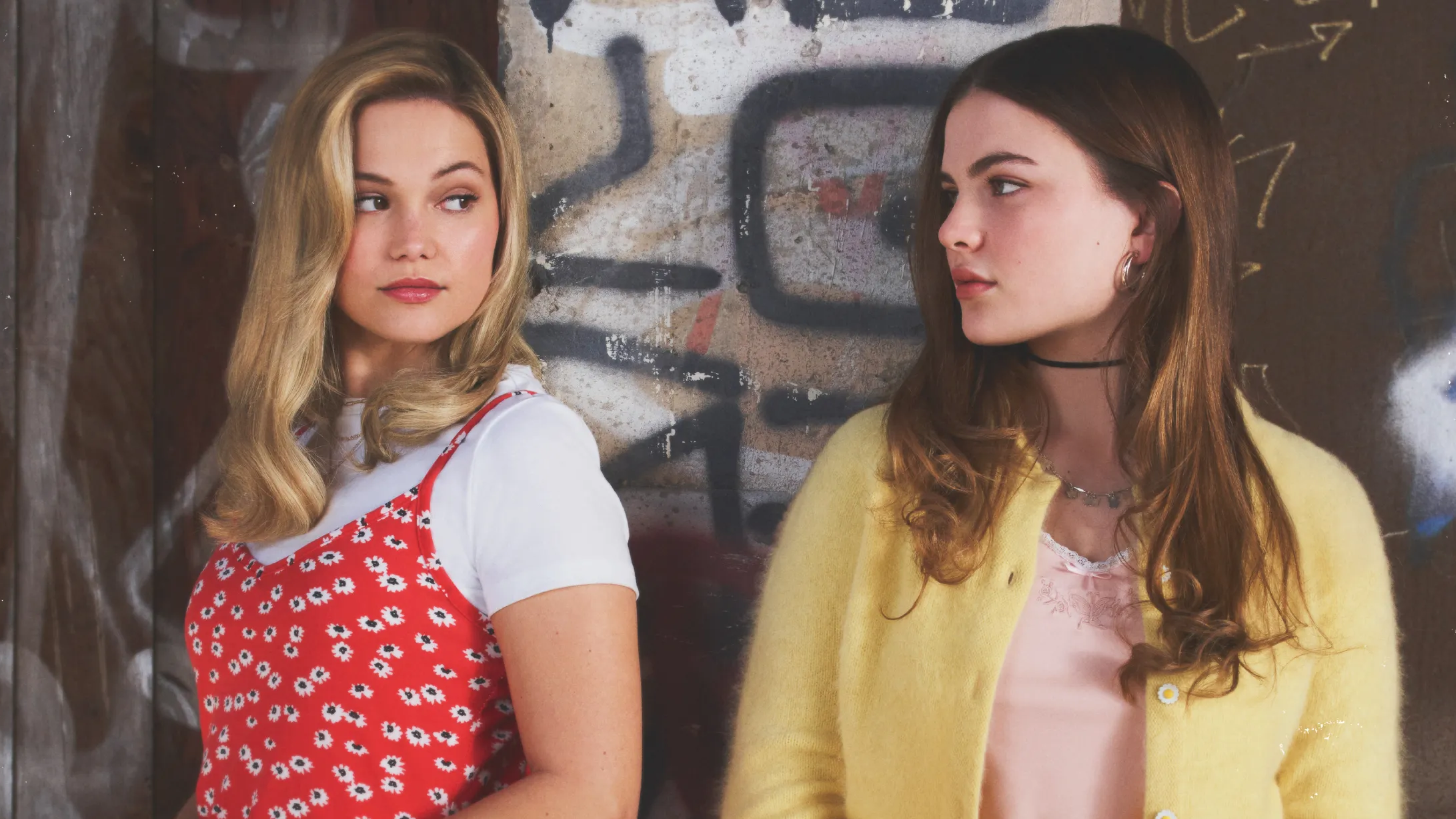 olivia holt and chiara aurelia pose as kate and jeanette in a promo still of cruel summer season 1