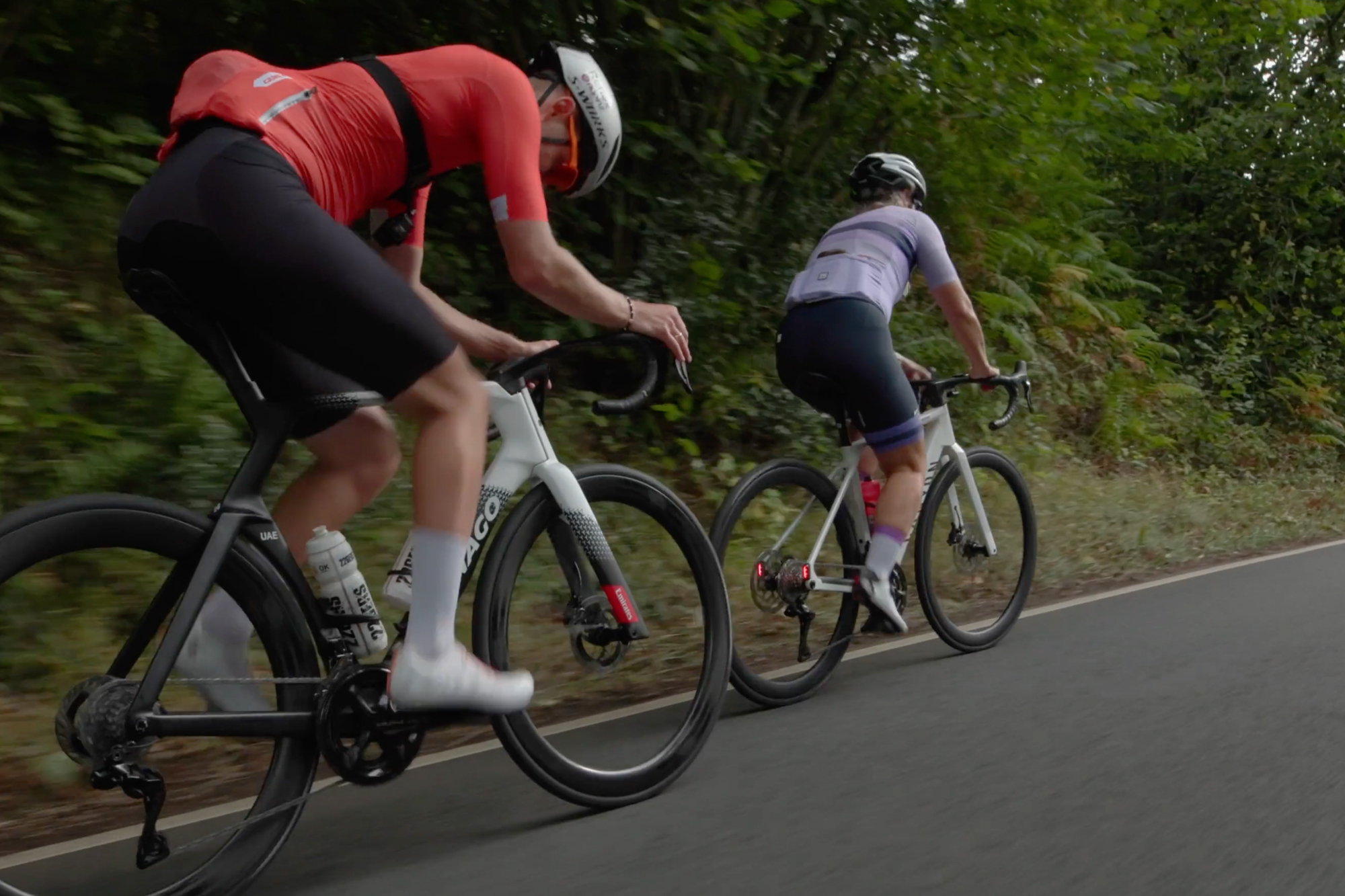 Jamie Williams struggling to stay on his mum&#039;s wheel