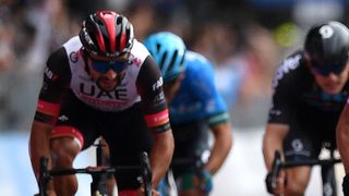 Fernando Gaviria sprinting without a saddle