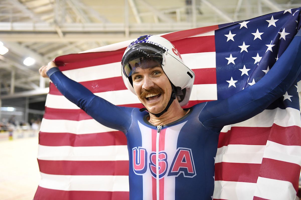 Day 3 Track Worlds: World record holder Lambie wins Individual Pursuit  title | Cyclingnews