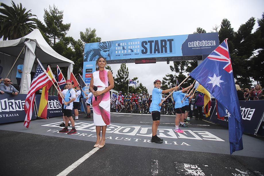 Jessica Mauboy sang the national anthem prior to the start