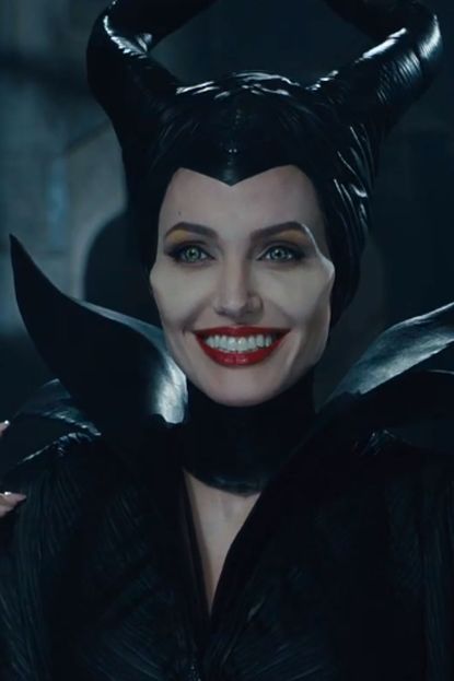 Angelina Jolie Maleficent trailer