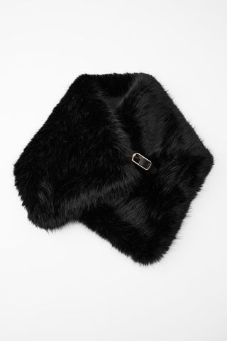 Buckle Detail Faux Fur Knit Scarf