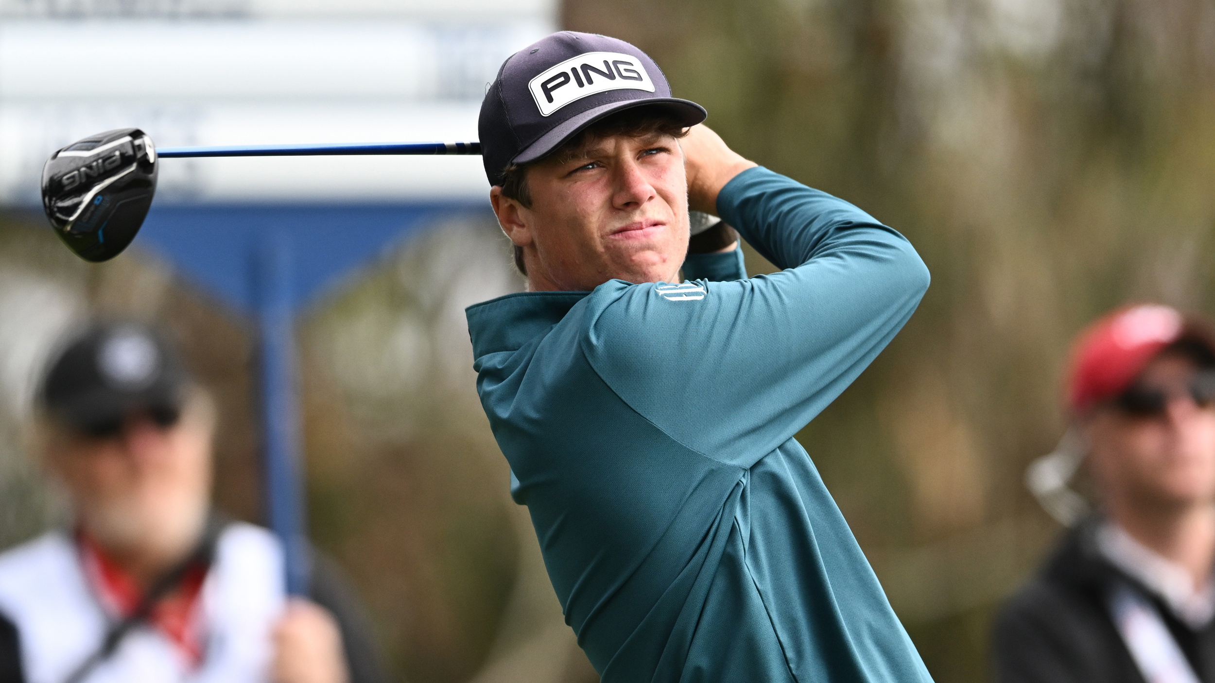 Mason Howell hits a drive during the 2025 US Amateur