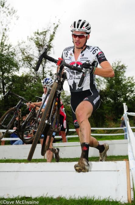 Raphael Gagne (Rocky Mountain Factory) running the barriers on third place