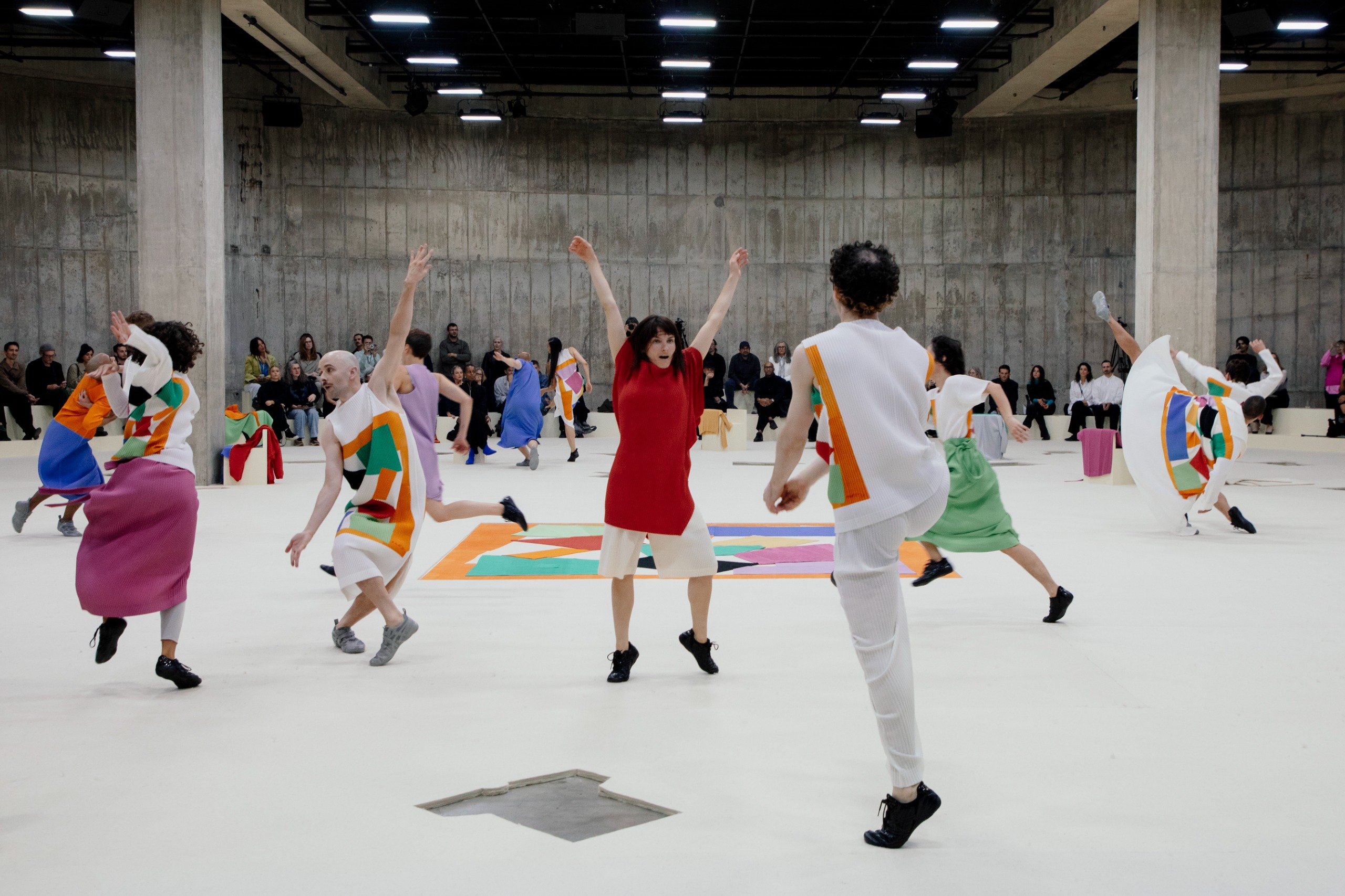 Homme Pliss&eacute; Issey Miyake at Tate Modern performance
