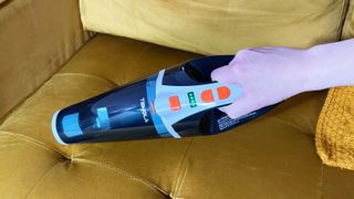 The Temola TS20BS handheld vacuum