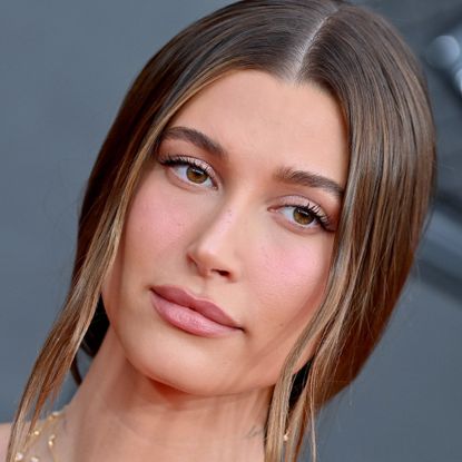 Hailey Bieber attends the GRAMMYs in Las Vegas in April 2022 with highlighted hair