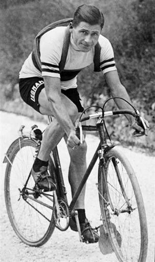 Alfredo Binda redefined the way stage races