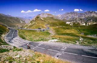 Vue de la route du col du Galibier en Savoie France Photo by Franck CHARELGammaRapho via Getty Images