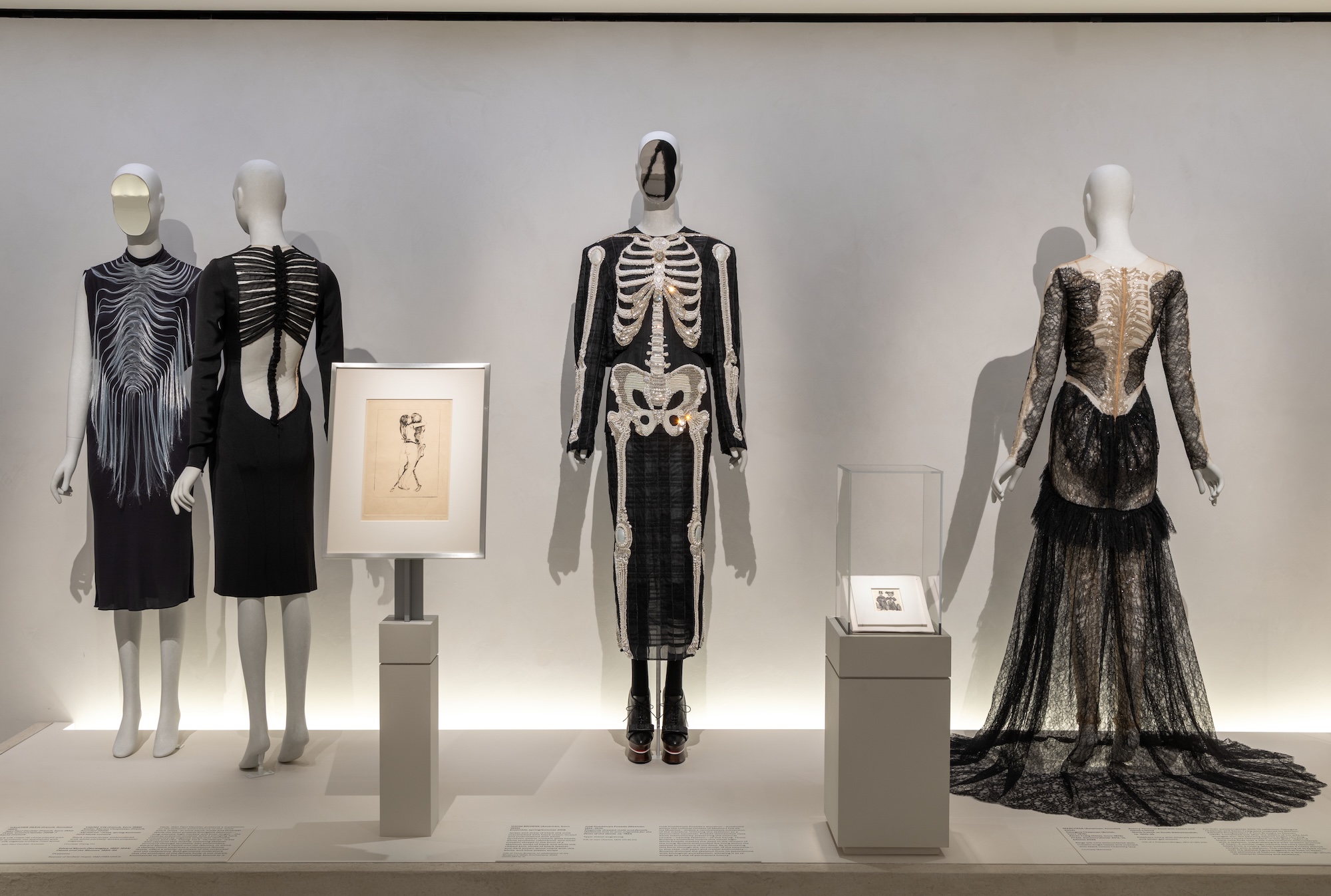 met costume institute costume art