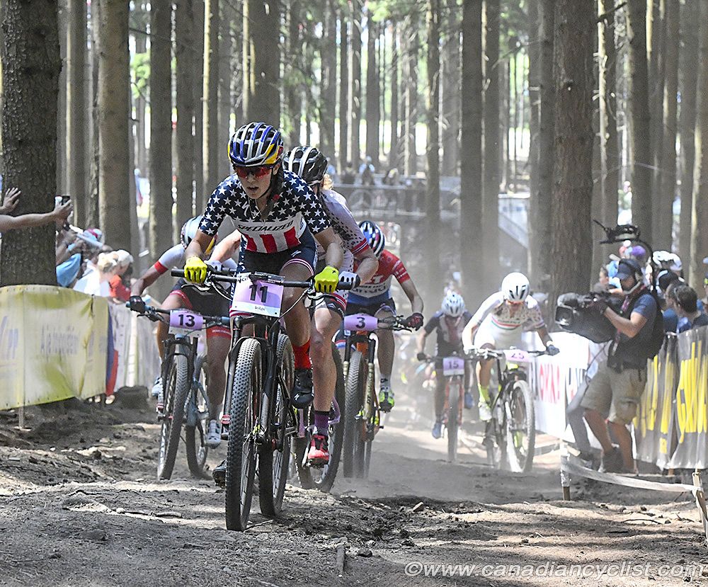 Kate Courtney (Specialized Racing) was very aggressive early in the race