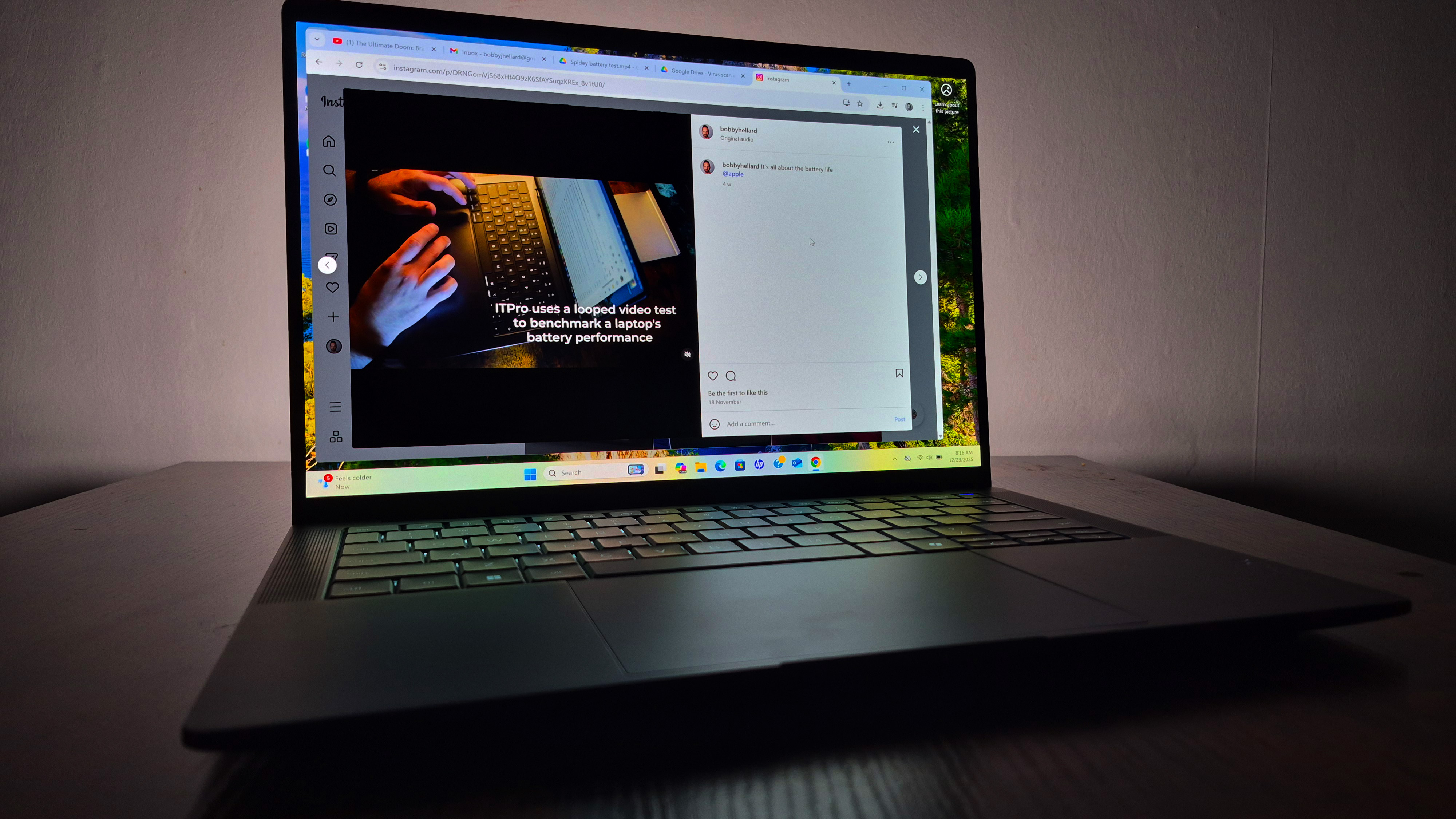 The HP EliteBook X G2i on a desk