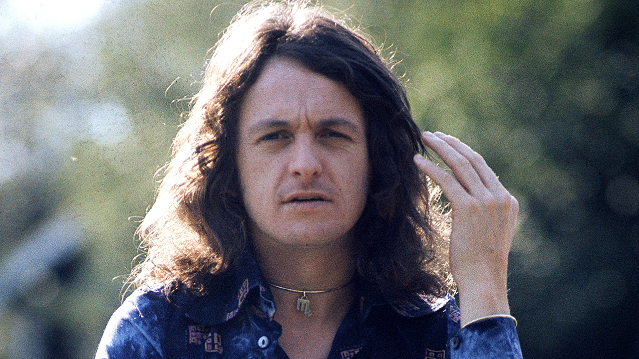 Jon Anderson of Yes, portrait, London, 1974. (Photo by Michael Putland/Getty Images)
