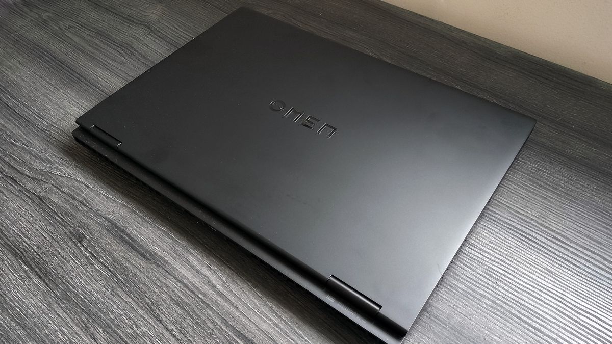 HP Omen 16 closed