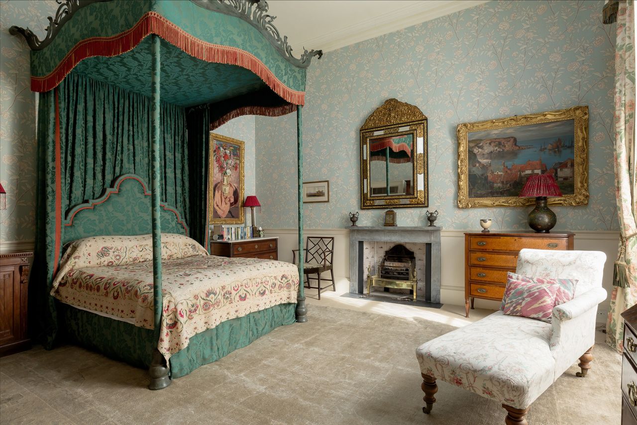 Images of a propety in Royal Terrace, Edinburgh