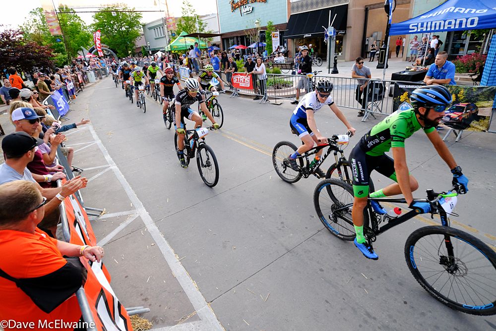 With one lap to go, the lead group was still huge.